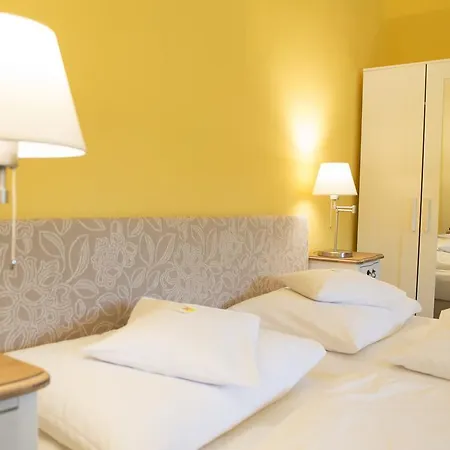 فندق Landsitz Pichlschloss 3*