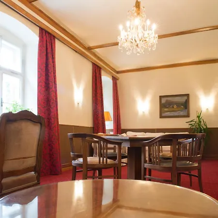 Landsitz Pichlschloss Hotel