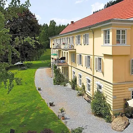 Landsitz Pichlschloss Hotel 3*